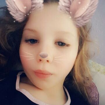 Profile Picture of laura (@lauralant) on Tiktok