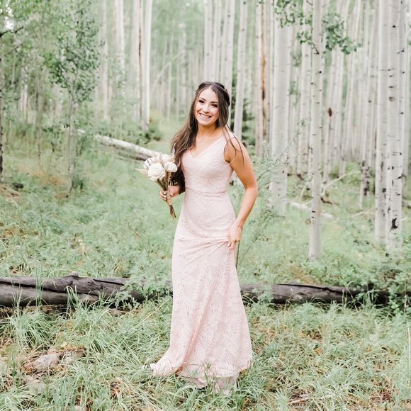 Profile Picture of Alex Vigil (@vigialex) on Poshmark