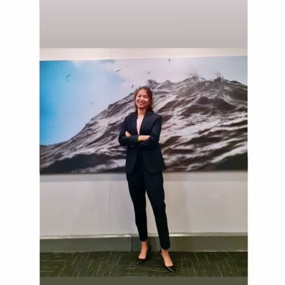 Profile Picture of Manissa Grg (@oddinoddout10) on Poshmark