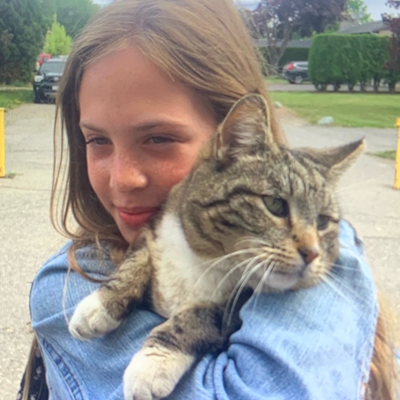 Profile Picture of Isabelle Watkinson (@isabelle629) on Poshmark