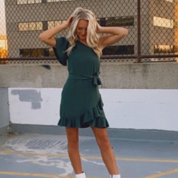 Profile Picture of Annie Pendygraft (@anniependygraft) on Poshmark