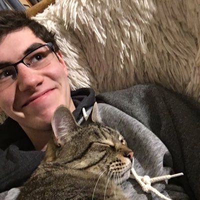 Profile Picture of Dustin Bussolotti (@dustin_buss) on Twitter