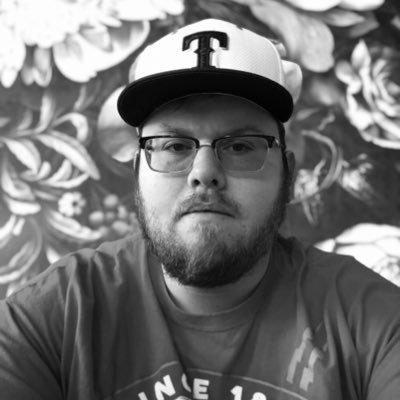 Profile Picture of Luke Purvis (@lurvis33) on Twitter