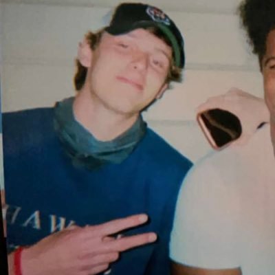 Profile Picture of Sam Pen (@PenderySam) on Twitter