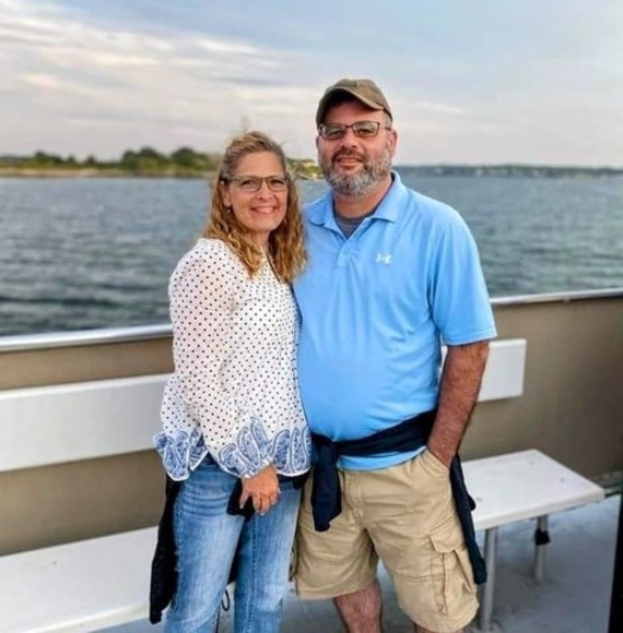 Profile Picture of Stephanie Reny (@slgarrett121) on Poshmark