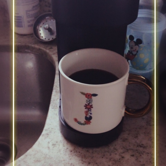 Profile Picture of Jennifer Stanislawski (@jenstanislawski) on Poshmark