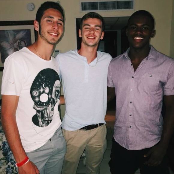 Profile Picture of Evan Chaleff (@evanchaleff) on Poshmark