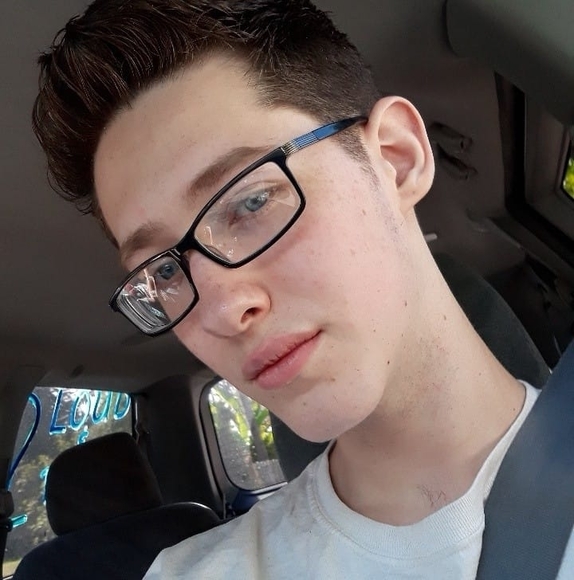 Profile Picture of Derek Webster (@boomboycyber) on Poshmark