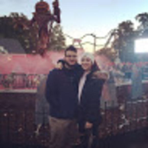 Profile Picture of Ariana Omick (@ariana_omick) on Poshmark