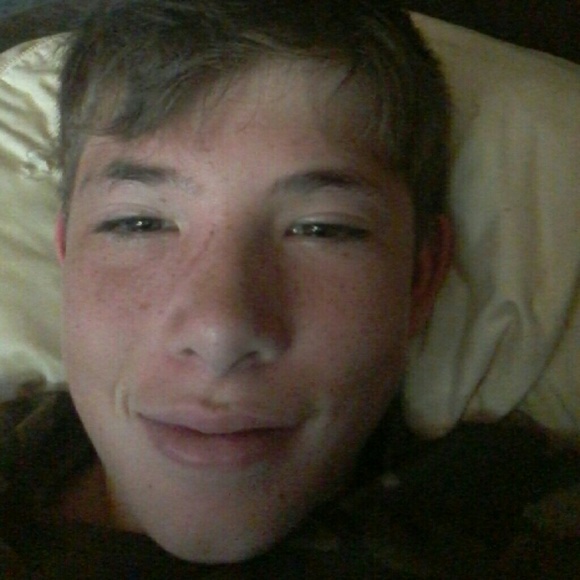 Profile Picture of Travis Vick (@travizvick) on Poshmark