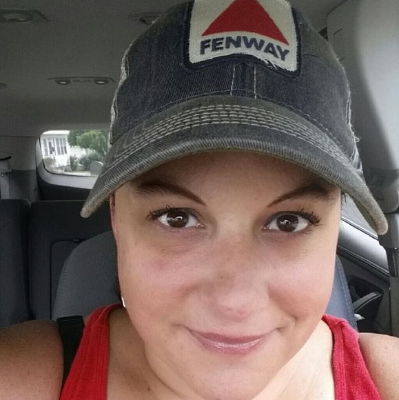 Profile Picture of Casey Proper (@ckelley_0317ma) on Poshmark