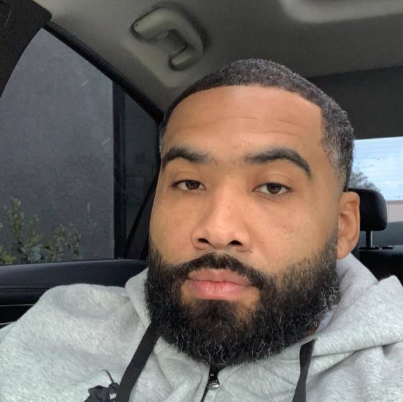 Profile Picture of Chris Edwards (@chrisedwards415) on Poshmark