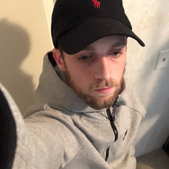 Profile Picture of Stephen Frost (@skfrost4) on Poshmark