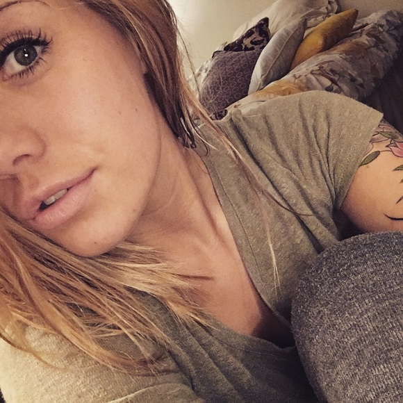 Profile Picture of Gillian Klohr (@gklohr) on Poshmark