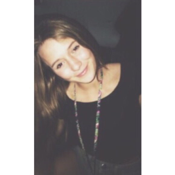Profile Picture of Lauren Krasa (@laurenkras) on Poshmark