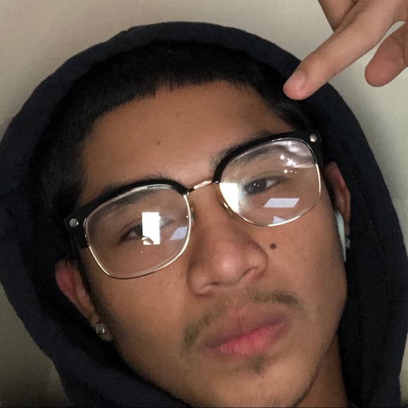 Jozef Llerena - Poshmark Profile Picture of Jozef Llerena (@its_juju218) on Poshmark