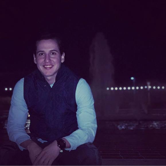 Profile Picture of Erick Monroy (@fer_monroy_) on Poshmark