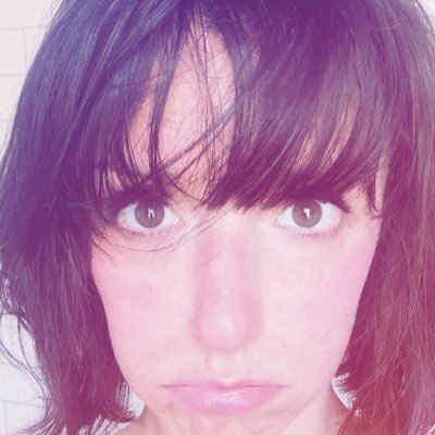 Profile Picture of Jayne Patterson (@Jaynip21) on Twitter