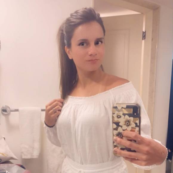 Profile Picture of Kati Walters (@kati_walters) on Poshmark