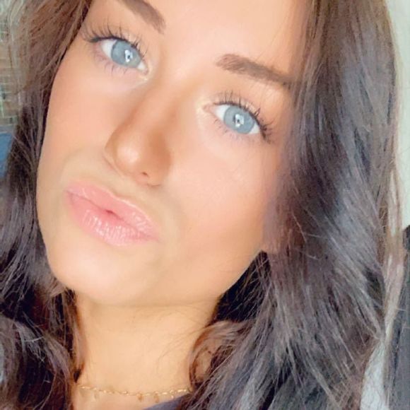 Profile Picture of Colleen Turok (@turokc) on Poshmark