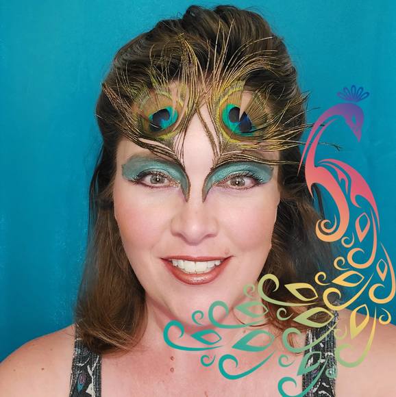 Profile Picture of Theresa Sundwall (@treemayzing) on Poshmark