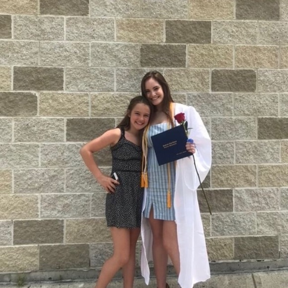 Profile Picture of Jennifer Birolini (@jennyb0487) on Poshmark