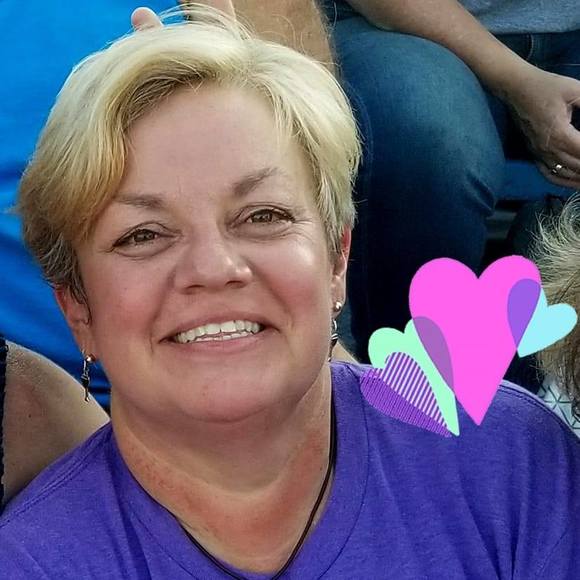 Profile Picture of Lisa Morrone-graham (@lisasmalls127) on Poshmark