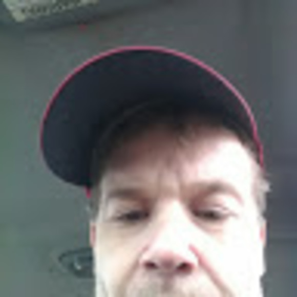 Profile Picture of Kevin Vanover (@kevinvanover) on Poshmark