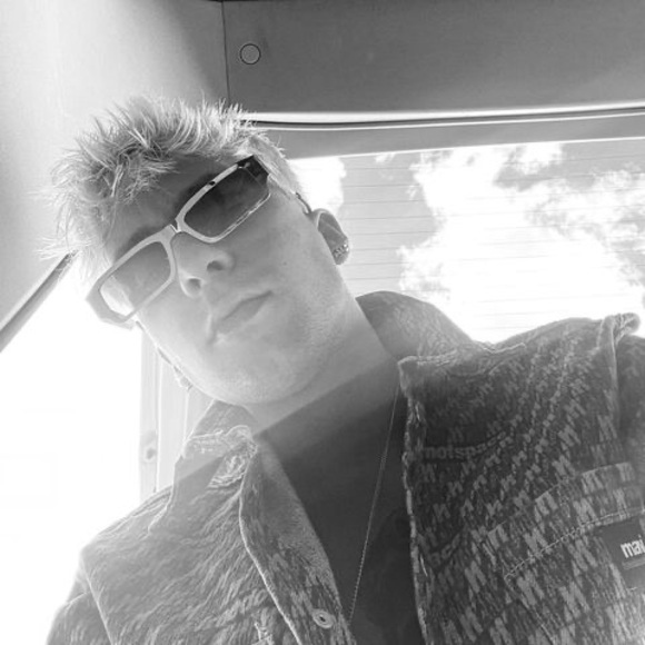 Profile Picture of Ugo Yannoni (@ugoyannoni) on Poshmark