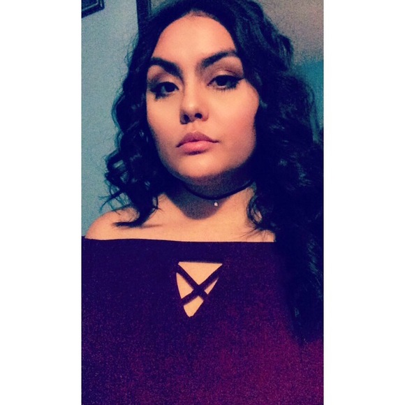 Profile Picture of Cassandra Magana (@cass_andram) on Poshmark