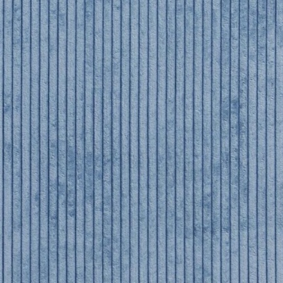 Profile Picture of Effie Rustand (@effie_rustand) on Poshmark