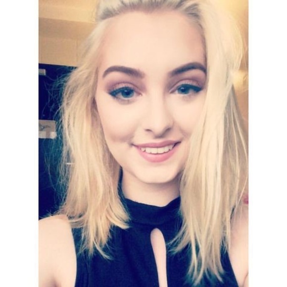 Profile Picture of Carole Stenhouse (@csten256) on Poshmark