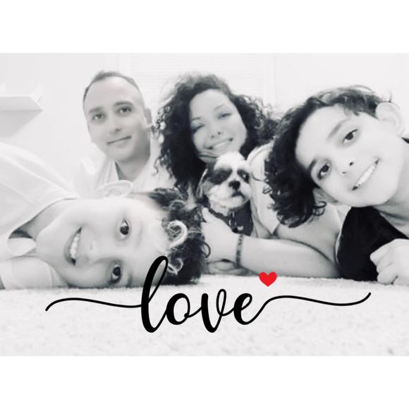 Profile Picture of Lilliam Rivera (@lilliamrivera) on Poshmark