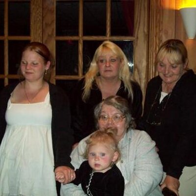 Profile Picture of Donna Moore (@zadsdonna) on Twitter