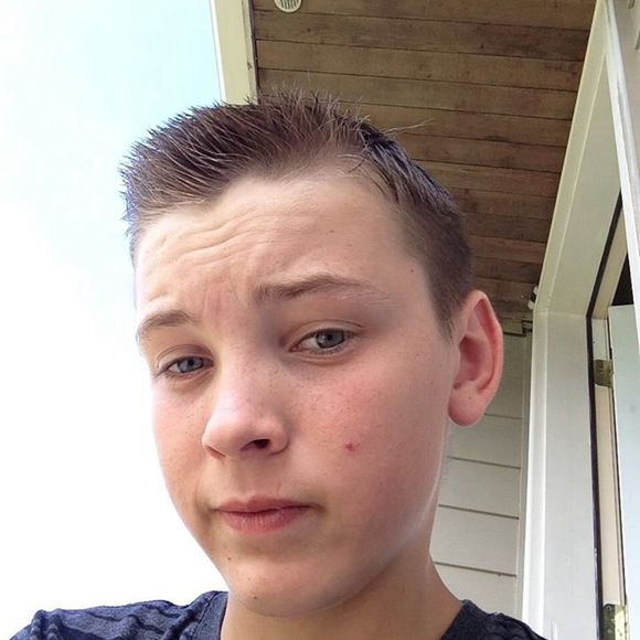 Profile Picture of Brandon Hozjan (@bdawg113) on Poshmark