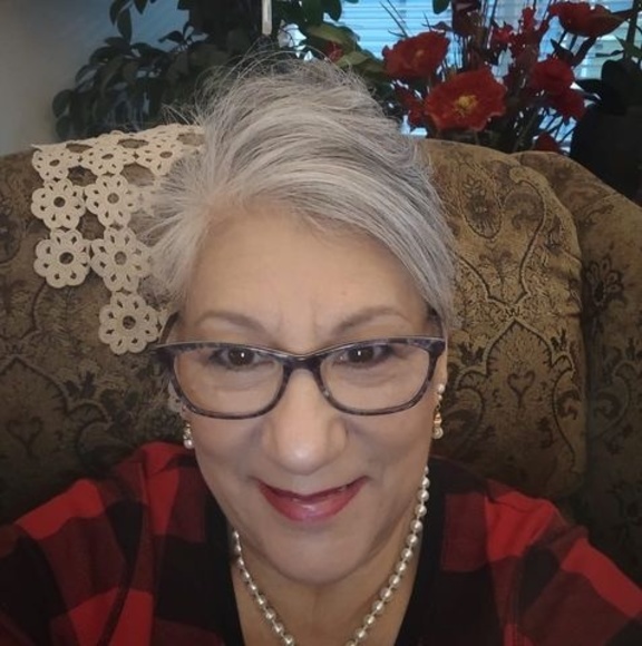 Joanna Clawitter - Poshmark Profile Picture of Joanna Clawitter (@joannaclawitter) on Poshmark