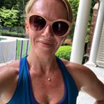 Profile Picture of Dawn (@social_distance_runner) on Instagram