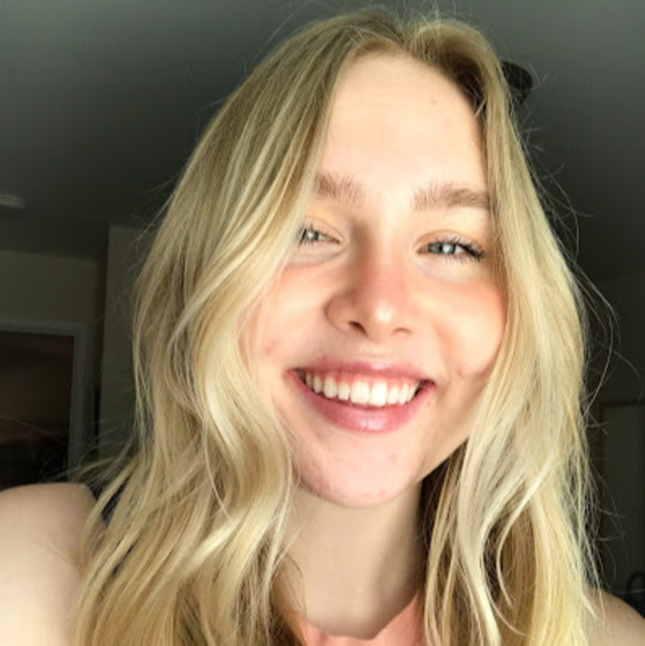 Profile Picture of Kate Baughn (@katebaughn11) on Poshmark