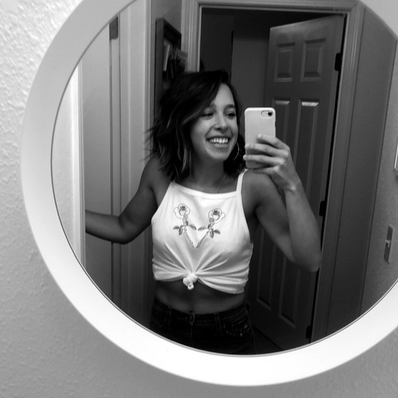 Profile Picture of Pk Calengor (@pkcalengor) on Poshmark