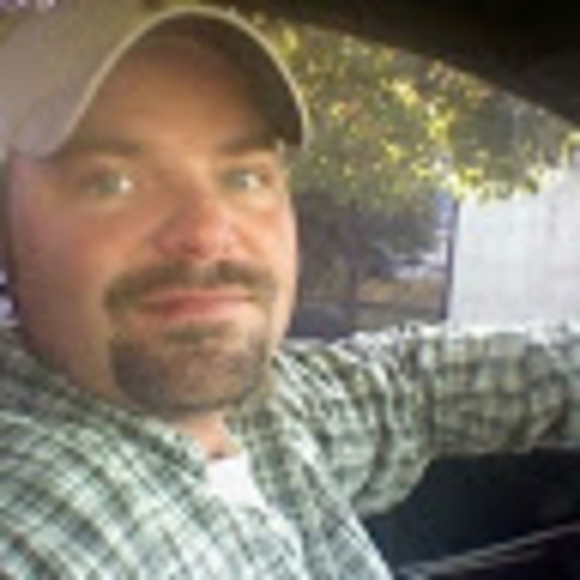 Profile Picture of Tony Dowden (@tonydowden) on Poshmark