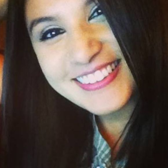 Profile Picture of Lauren Brewer (@laurenbrewerr) on Poshmark