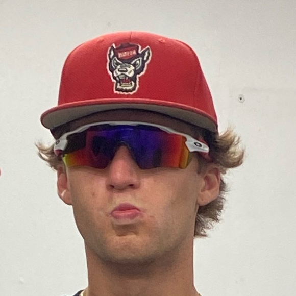Profile Picture of Andrew Kissell (@andrewkissell) on Poshmark