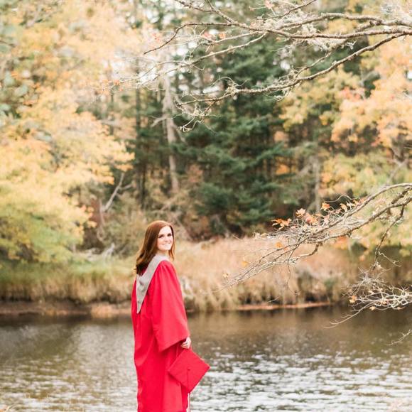 Profile Picture of Sydnie Goreham (@sydniegoreham) on Poshmark