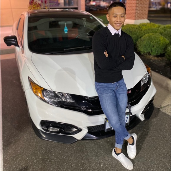 Profile Picture of Kenny Thach (@chibisparta) on Poshmark