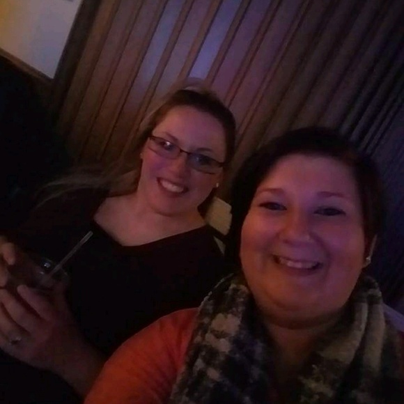 Profile Picture of Hannah Bulen (@hbulen86) on Poshmark