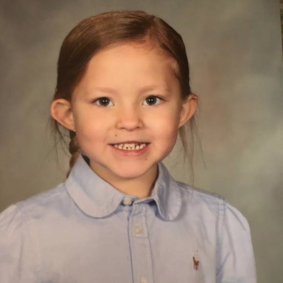 Profile Picture of Stephanie Greaney (@s_greaney) on Poshmark