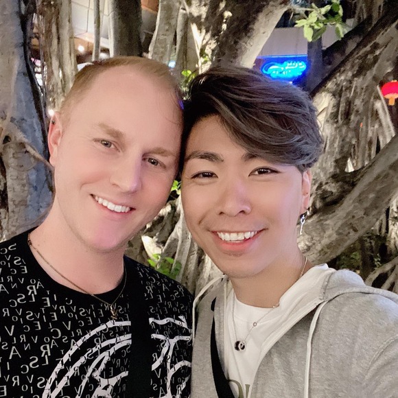Profile Picture of Jeff Swift (@caddyilac) on Poshmark