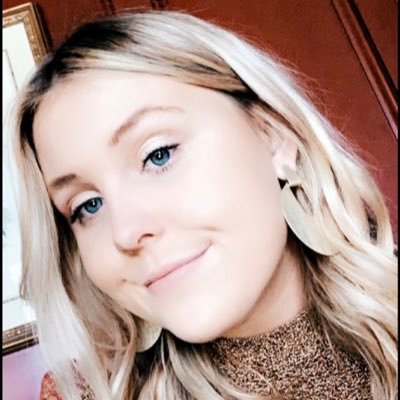 Profile Picture of Lilly Edwards (@lilly10edwards) on Twitter