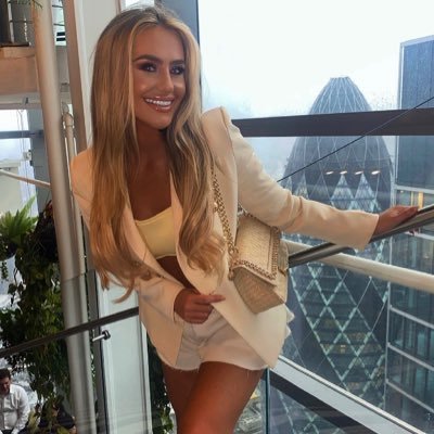 Profile Picture of Chanelle Knight (@chanelleknight_) on Twitter