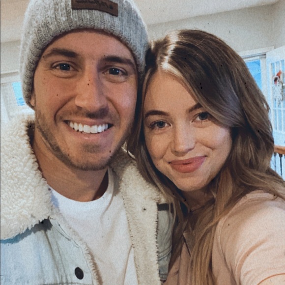 Profile Picture of Shelby Milby (@shelbymilby) on Poshmark